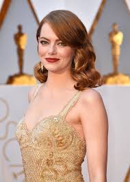 Emma Stone Oscar 2017 Red Carpet Arrival Oscars Red Carpet Arrivals 2017 Oscars 2017 Photos 89th Academy Awards Emma Stone Oscars Emma Stone Hairstyle