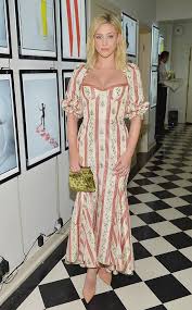 Lili Reinhart From 2019 Golden Globes Party Pics The Riverdale Star Showcases A Striped Floral Look At The Audi Soiree At Lili Reinhart Betty Cooper Fashion