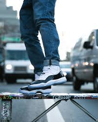 Goat Buy And Sell Authentic Sneakers In 2020 Nike Shoes Women Casual Sneakers Women Jordan Outfits Womens