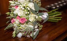 Mar 17, 2021 · wedding flowers will take up a sizable portion of your budget, so work with a pro who understands exactly what kind of style you're looking to achieve. 5 Ways To Maximize A Wedding Budget With Diy Wedding Flowers Blooms By The Box