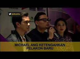 Bagi ahnaf pula, pertunangan ini diterima hanya kerana taatnya seorang anak. Teater Dia Semanis Honey Muzikal Michael Ang Ketengahkan Pelakon Baru Video Dailymotion
