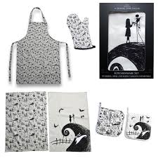 Disney Nightmare Before Christmas Jack And Sally Baking Set Apron Towels Mitts And Pot Holders Walmart Com
