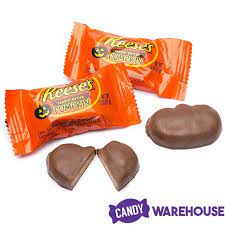 Reese S Peanut Butter Milk Chocolate Pumpkins 32 Piece Bag Reeses Peanut Butter Cooking Chocolate Chocolate Milk