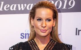 Select from premium shane tusup of the highest quality. Madai Vivi Attetszo Ruhaban Vette At A Dijat Az Instyle Awardon Ime A Nyertesek Hazai Sztar Femina