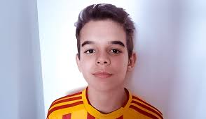 Jovem jogador do Sacavenense parte esta terça-feira os 15 anos