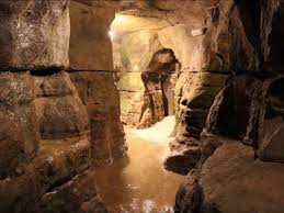 Olentangy indian caverns afford a unique experience to the explorer interested in indian lore and the awesome beauties of a natural wonderland. Olentangy Indian Caverns Video Dailymotion