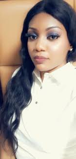 Vivian Christopher (@Vivchris)