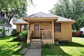A young couple moves into what appears to be the perfect home, but when they discover that they will soon become parents, things begin to fall apart. Silver Lake House 2 Bedroom 1 Bath 2 Miles From Mayo Clinic Updated 2021 Tripadvisor Rochester Vacation Rental