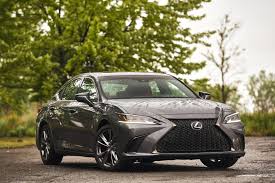 Its visual identity is based on elegant. 2020 Lexus Es 350 Finally Separates Itself From The Camry It S Based On