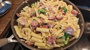 You're love this one pot dish that's full of flavor and so easy to make! Pasta With Chicken Apple Sausage Broccoli Bake Broil And Blog