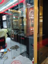 Harga kaca polos tempered 5 mm kanopi kafe frameles mebel kontraktor bandung. Kusen Aluminium Murah Bandung Toko Kaca Pintu Jendela Kusen Aluminium Mitra Jaya Aluminium Kaca Tempered Murah Di Bandung Harga Bisa Cek Disini