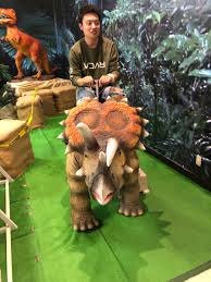 きょうりゅうさん(ω) | 店舗おススメ情報 | タイヤ館 うしく上柏田（茨城県）