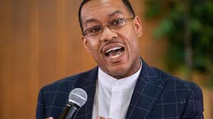 Des Moines minister who married teen congregant wins libel lawsuit