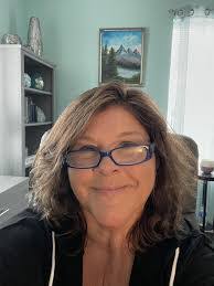 Kimberly Shultz's Instagram, Twitter & Facebook