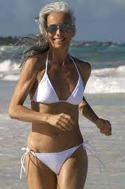 Mystika Omorfias Sthn Emmhnopaysh Sta 40 Sta 50 Apo Thn Eidiko Mystika Omorfias Mystikaomorfias Gr Aging Gracefully Ageless Beauty Beautiful Old Woman
