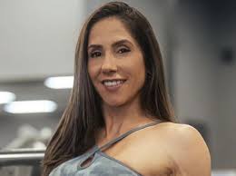 Angelica Teixeira's Instagram, Twitter & Facebook