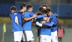 C'è l'elenco del ct paolo nicolato per la fase a gironi dell'europeo under21, che si terrà da 24 al 31 marzo in slovenia: Europeo Under21 Convocati Italia E Calciatori Di Serie A Impegnati I Nomi