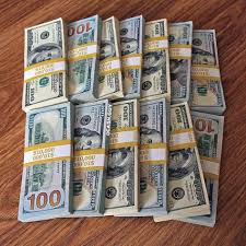 100 Dollar Stacks On The Bamboo Table Wonderful Piles Of Money More Than 100 000 At One Picture Enjoy Delat Dengi Banknota Bogatstvo