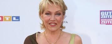 Lisa Riecken Discography: Vinyl, CDs, & More