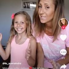 Se spomnite Sandre Auer? Poglejte, kaj počne sedaj (FOTO in VIDEO)