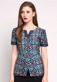 Jun 07, 2021 · bergaya dengan setelan serba putih, diah pilih setelan blus pendek model tanpa lengan dan rok rampel 7/8 yang simpel tapi tetap anggun. Model Baju Batik Atasan Untuk Wanita Lengan Pendek Pakaian Untuk Wanita Model Baju Wanita Model Pakaian
