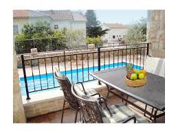 Die stadt krk war bereits vor 3000 jahren ein urbaner mittelpunkt der insel. Villa Ema With Swimmingpool Krk Town Company Casa Fortuna Mrs Sonja Postel