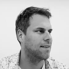 Public Search is aanwezig samen met haar oud collega's bij het Fizi…