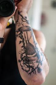 Tatouage Homme Bras Sablier