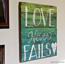 Beyond The Picket Fence: How to Paint a Pallet sign with an Ombre Paint  Technique