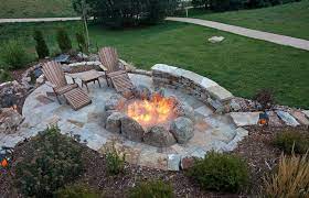 60 Backyard And Patio Fire Pit Ideas Different Types With Photo Examples Fire Pit Landscaping Fire Pit Patio Outdoor Fire Pit Designs
