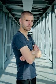 Check out niels destadsbader on beatport. Kobe Ilsen Gaat Teleshop Oplichters Achterna In Volt Het Nieuwsblad Mobile