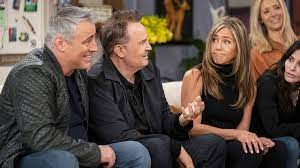 Friends tells the story of siblings ross and monica geller, chandler bing, phoebe buffay, joey tribiani and rachel green. Friends The Reunion Versammelt Stars Der Serie