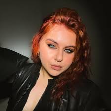 DANIELA-ESTER ARMAND🦊 (@_d.e.blazzaz_) • Instagram photos and videos