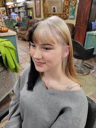 You-Niquely Yours Salon