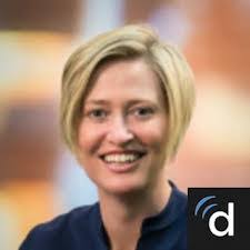 Kim Hanson's Instagram, Twitter & Facebook