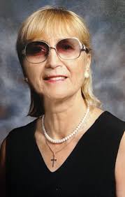 Antoinette Mccabe's Instagram, Twitter & Facebook