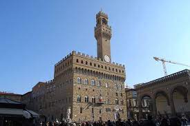 The most impressive building in the piazza della signoria is the palazzo vecchio. Visita Al Palazzo Vecchio Di Firenze Orari Prezzi E Consigli