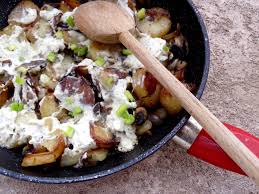 Les Champignons A La Narnia Sont Un Petit Regal Tire Du Livre De Cuisine De Narnia Derive Des Contes Pour Enfants Un Recette Legume Cuisine Livre De Cuisine