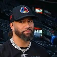 Ernesto Abril's Instagram, Twitter & Facebook