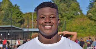 Washington four-star 2022 OL Malik Agbo open to several