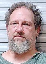 Powell man charged with making gun threat