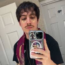 Jesus is a dude. Aslan is a dude. Meryl Streep is a natl treasure- but not  a dude. Nobody wants a lion voiced by Michael Cera or McLovin. Idris Elba  would be