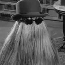 Die wortschatztests wurden insbesondere im rahmen der arbeitsstelle „assessment literacy und kompetenzschulung am itt e.v. Noise11 Com On Twitter Noise11 R I P Cousin Itt Felixsilla Who Played Itt In The Addams Family Tv Series Has Died At Age 84