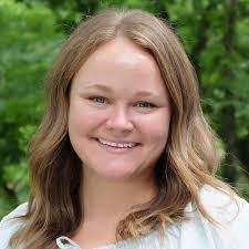 Heather Harter's Instagram, Twitter & Facebook