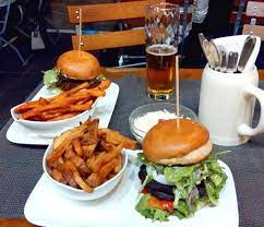 The gelbes haus opened as a cocktail bar in 1989. Burger House Nurnberg Altstadt St Sebald Restaurant Bewertungen Telefonnummer Fotos Tripadvisor