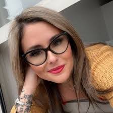 Sarah Folk's Instagram, Twitter & Facebook