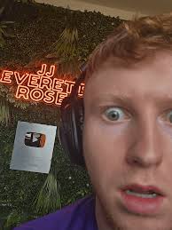 Send me your FUNNIEST clips for me to react to in my next try not to laugh  video! : r/JJEverettRoseHub