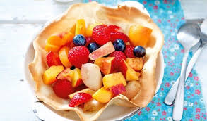 Salade De Fruits En Coques De Tuiles Salade De Fruits Recette Salade De Fruits Salade