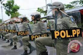 Jun 25, 2021 · ratusan personel gabungan melakukan penertiban pkl di kawasan pasar pandansari. Satpol Pp Kotim Selektif Rekrut Anggota Baru Antara News Kalimantan Tengah Berita Terkini Kalimantan Tengah