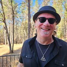 dkguitar20 Here is one that's a little odd… My little effects processor has  the crazy effect call E-L-P … this is one of the first times I have ever  really tried to